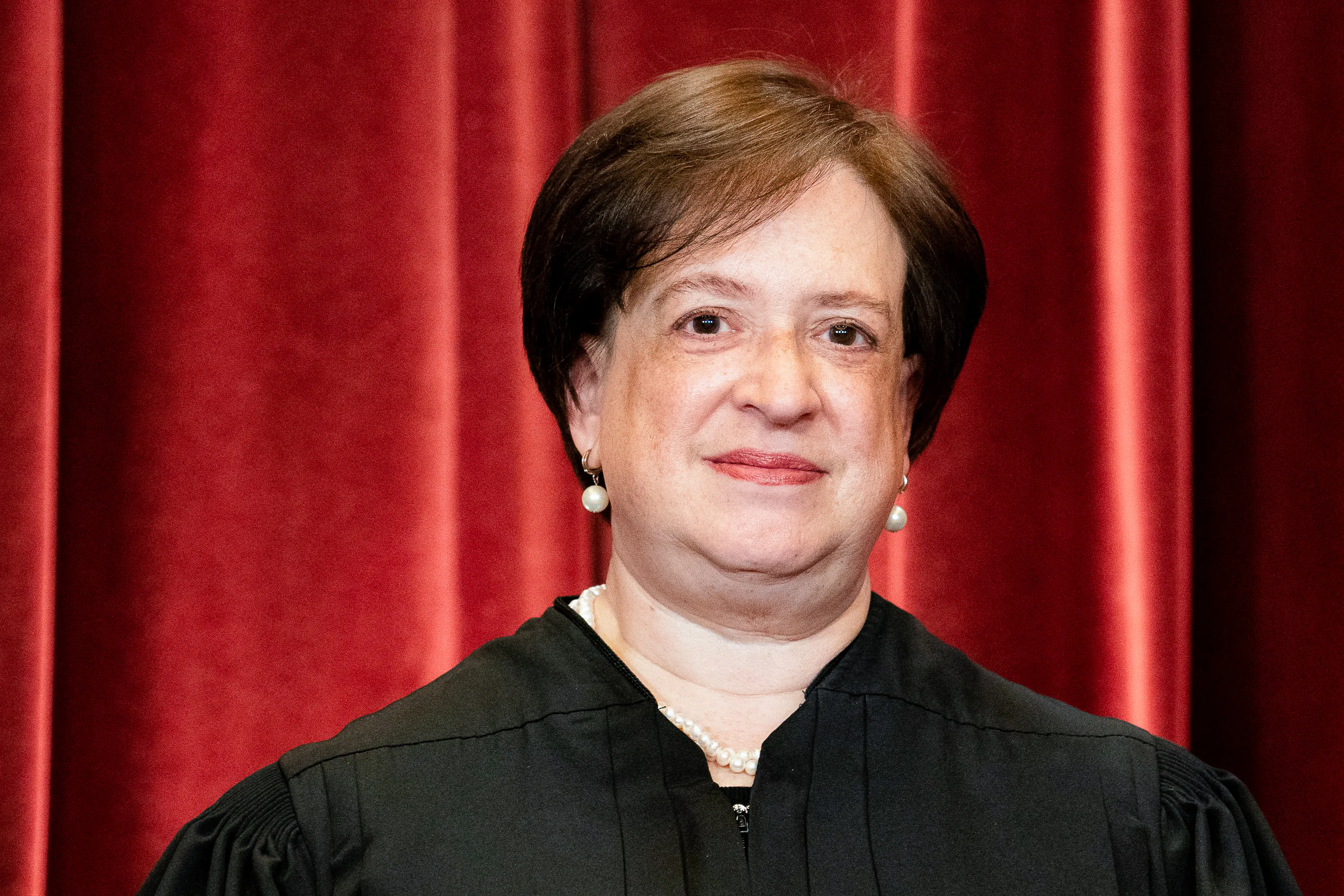 Supreme Court Rules 9–0 That Excessive Force Lawsuit May Proceed Against Police Officer