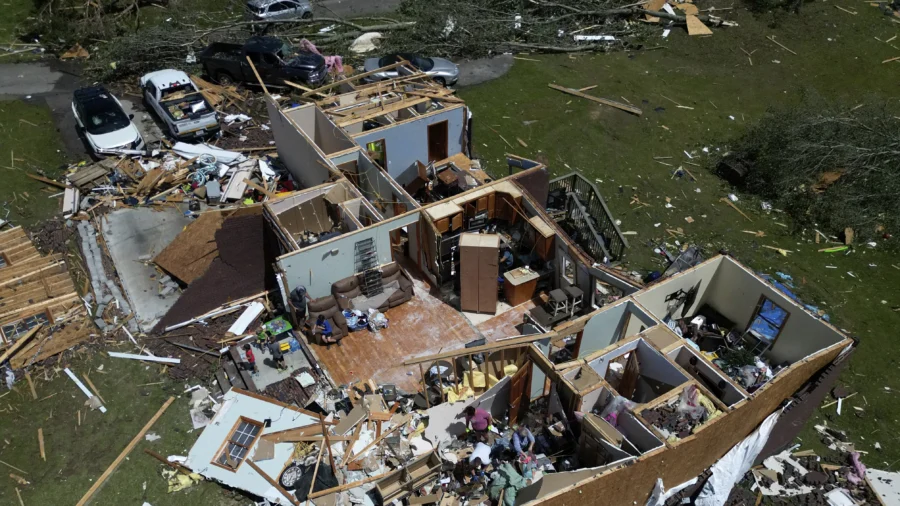 Severe Weather Leaves at Least 27 Dead, Including 18 in Kentucky