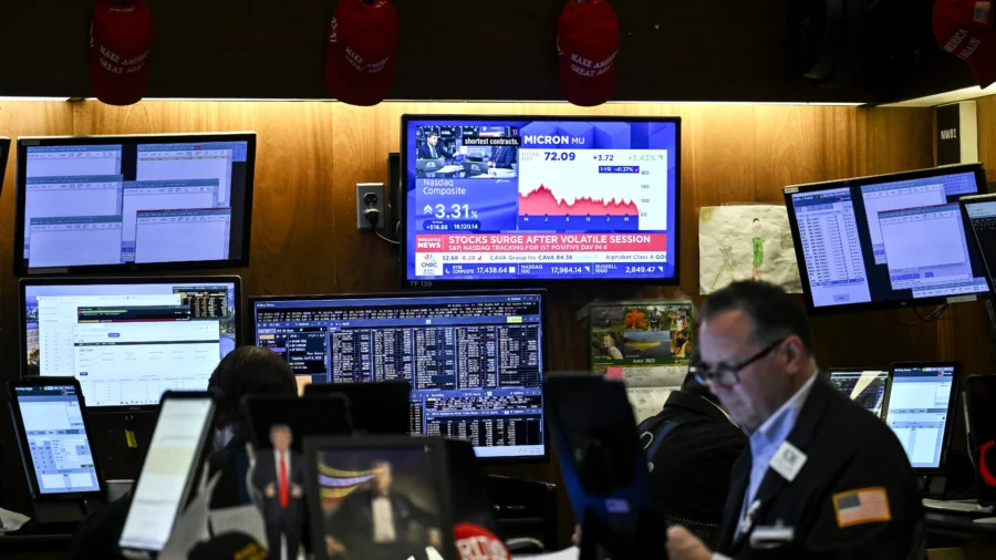 House Panel Holds Oversight Hearing on SEC