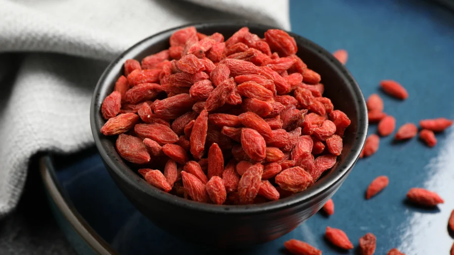 Oriental Goji Berry Long Used for Anti-Aging, Antioxidant, and Eye-Health Properties
