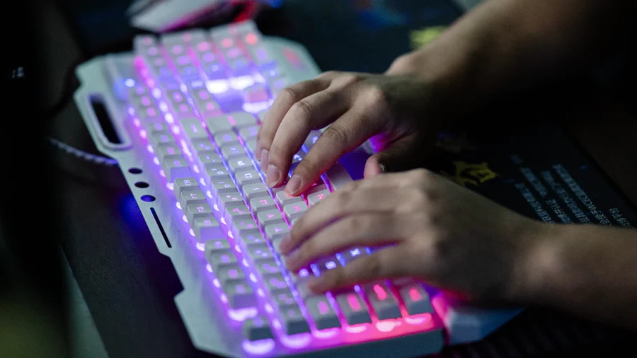 Ex-Google Engineer Convicted of Stealing Company's AI Trade Secrets