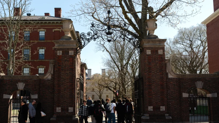 Universities Should Be Required to Disclose Foreign Donations and Partnerships: Experts
