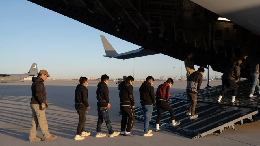 Trump Admin Asks Supreme Court to Lift Restrictions on Deportations to Third Countries