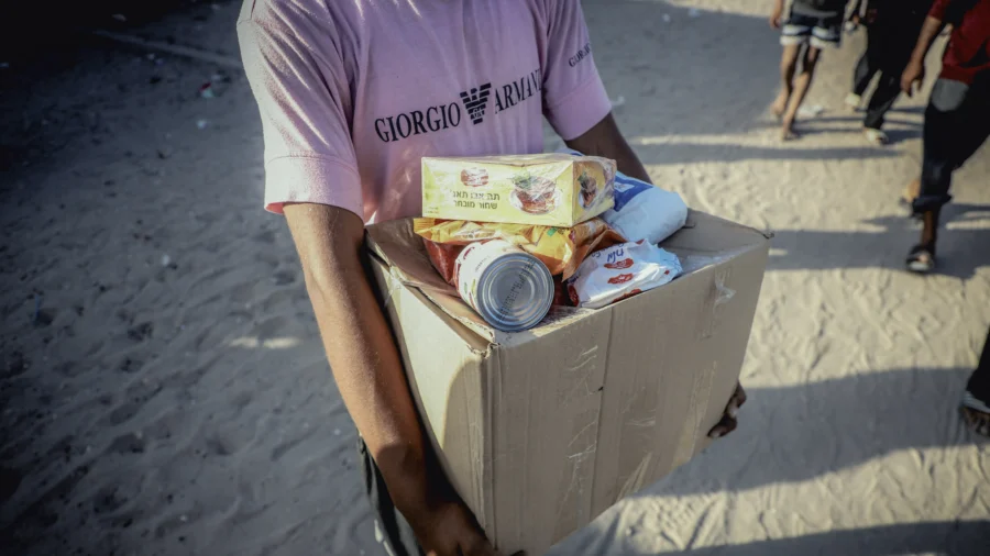 2 Aid Distribution Centers Open in Gaza Strip