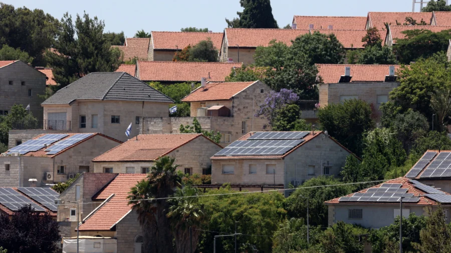 Middle East Affairs Analyst Breaks Down Jewish Settlement in West Bank, Trump's Role in War, and Future of Gaza