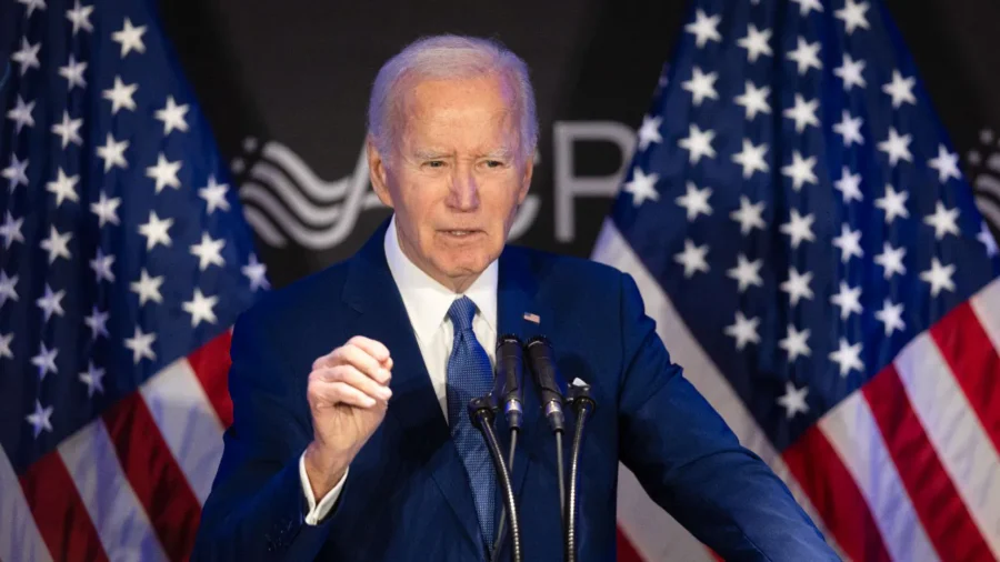 Biden Delivers Remarks at Veterans Memorial Park