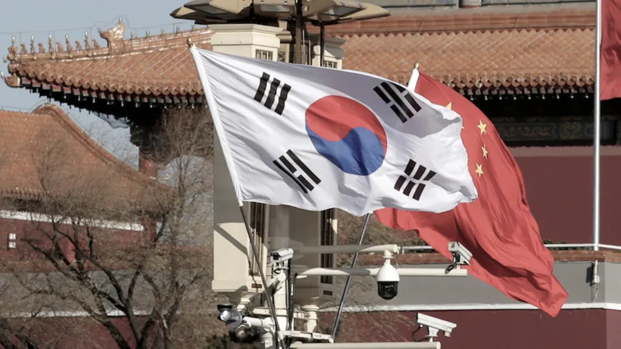 South Korea Sends Envoys to Beijing as President Lee Visits Washington
