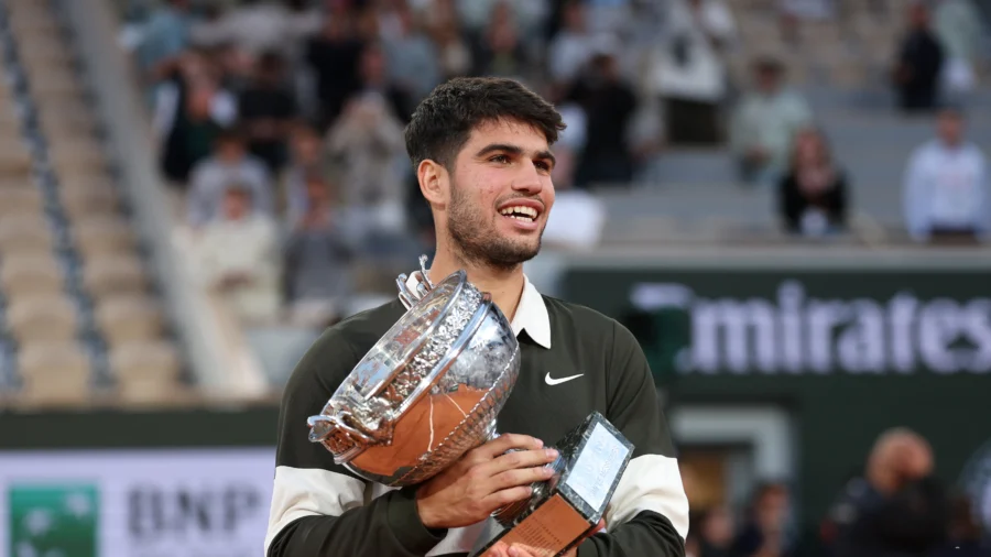 Alcaraz Produces Another Major Comeback to Win French Open Final in 5-Set Thriller Against Sinner