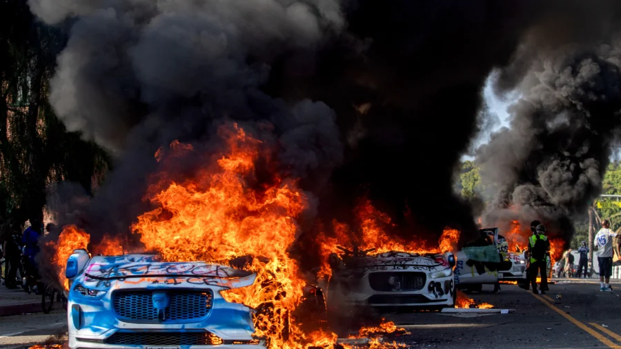 DOJ Charges 2 LA Rioters For Throwing Molotov Cocktails at Officers