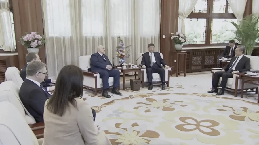 Experts Say Signs Show Chinese Leader Xi's Power Is Weakening