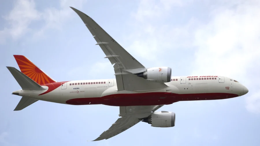 Air India Dreamliner Returns to Hong Kong After Technical Issue