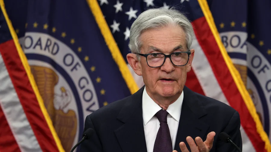 Federal Reserve Keeps Interest Rates Unchanged, Signals 2 Cuts This year
