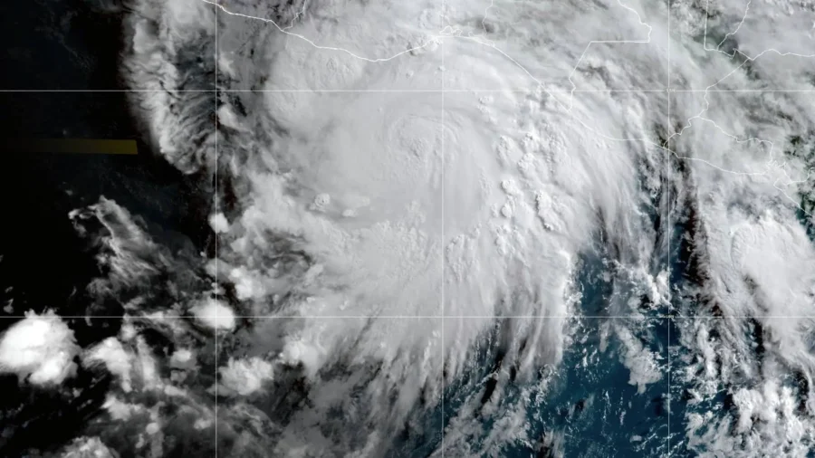 Erick Makes Landfall in Western Mexico State as Category 3 Hurricane