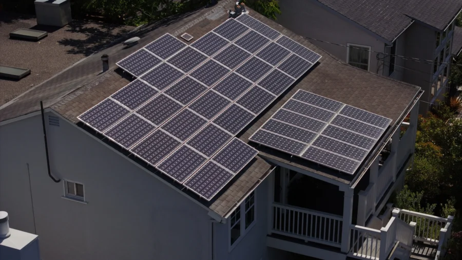 Clean Energy Debate: Should Congress Reconsider Clean Energy Credits?