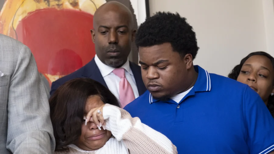 Jury Awards $2.25 Million to Georgia Couple in Suit Over Autopsy Images of Decapitated Baby