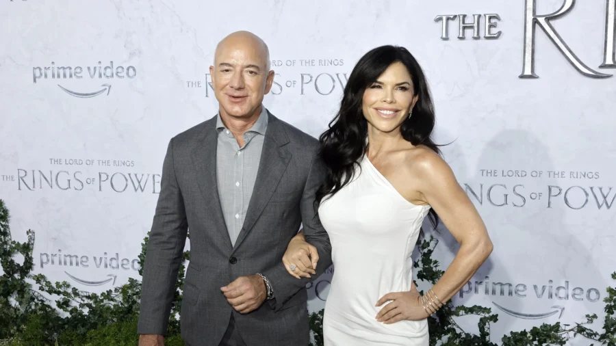 Venice Divided Ahead of Billionaire Bezos’s ‘Wedding of the Century’
