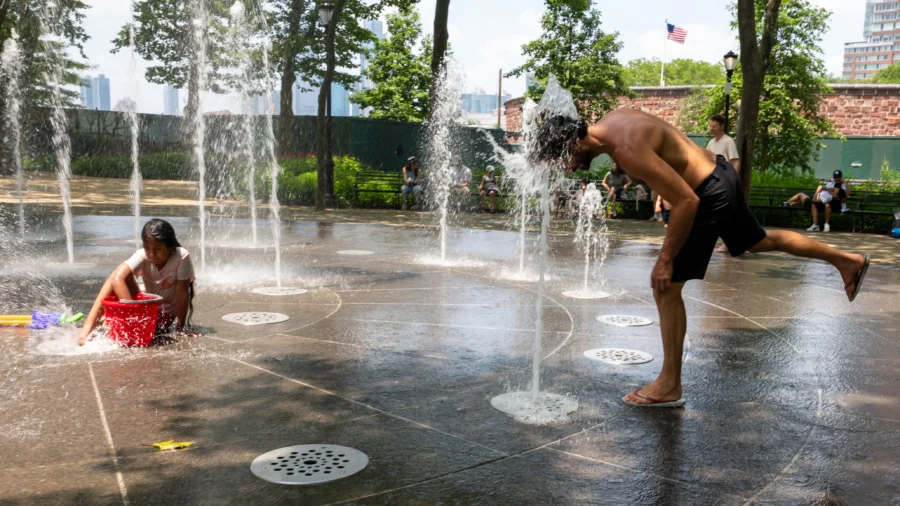 Heat Wave Hits US With Record-Breaking Temperatures