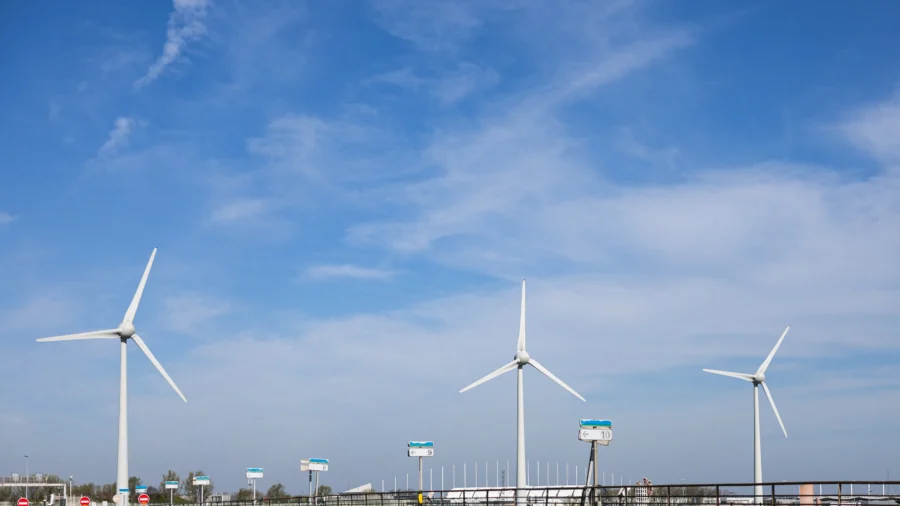 France Debates Energy Plan as Wind Projects Face Pushback