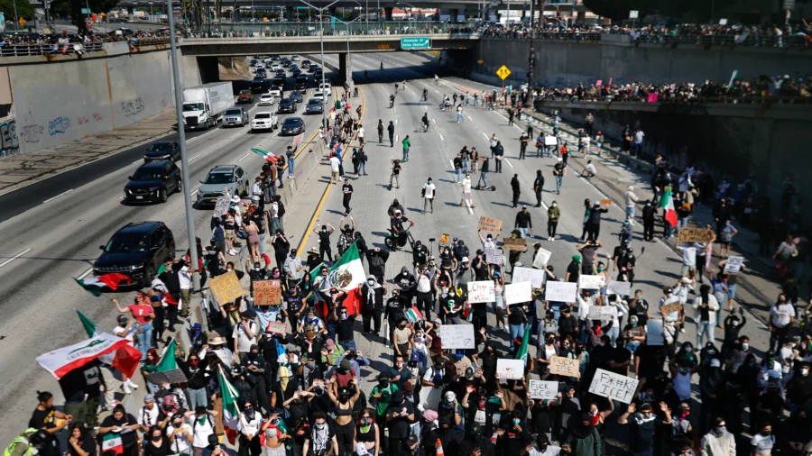 LA Mayor Briefs Media on Federal Illegal Immigration Crackdown