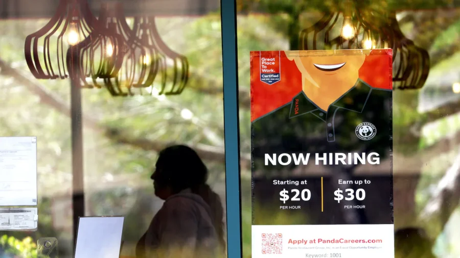 US Economy Adds 147,000 New Jobs, Unemployment Rate Dips to 4.1 Percent in June