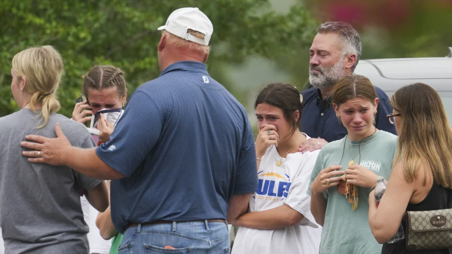‘My Heart Goes Out to All Those Little Girls’: Texas Residents Devastated by Deadly Floods