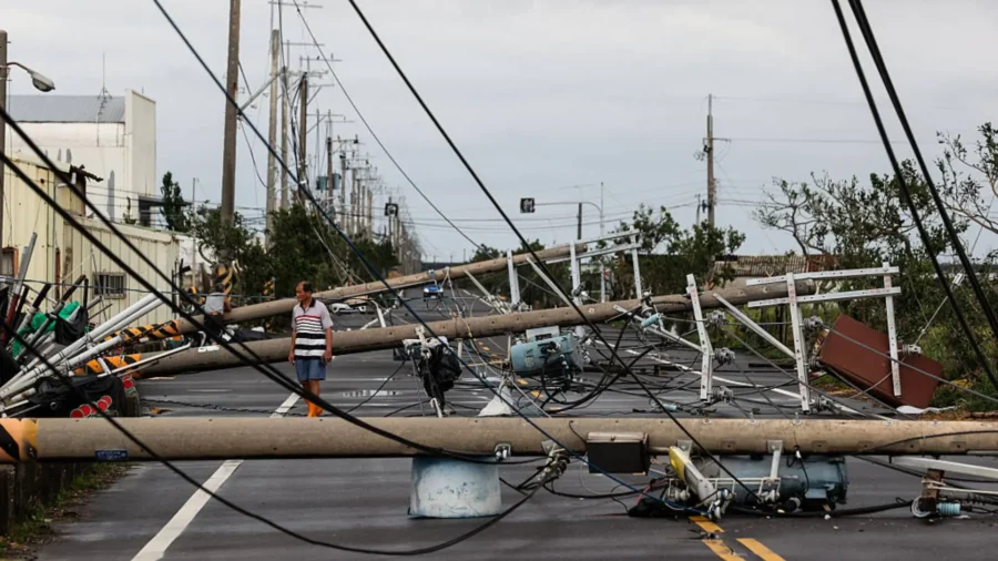 2 Dead, Hundreds Injured After Typhoon Danas Hits Taiwan