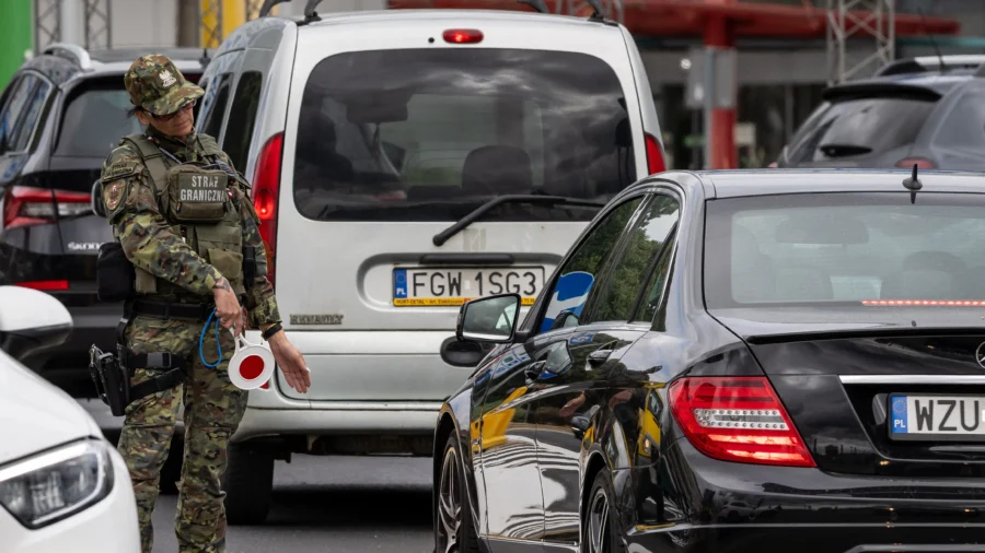 Poland Reinstates Border Controls