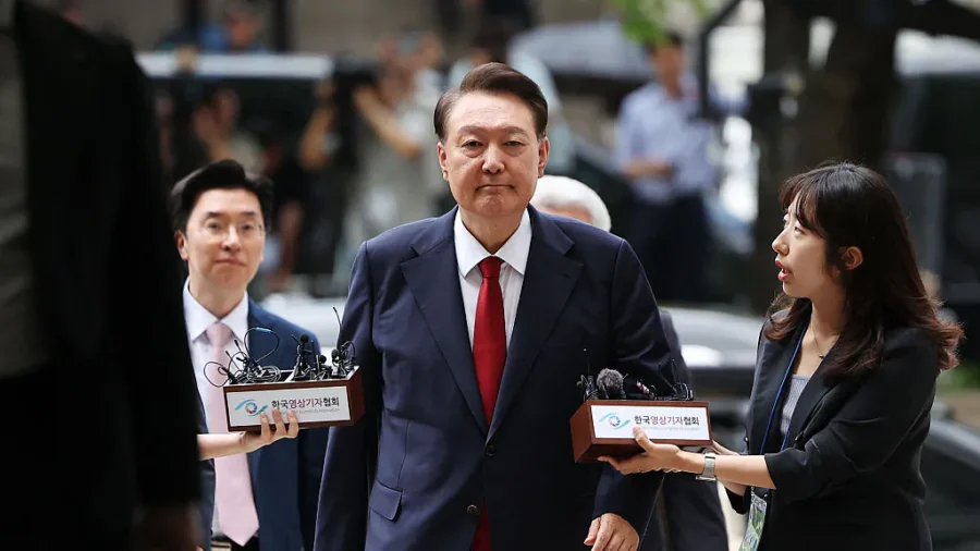 Former South Korean President Yoon Back in Custody