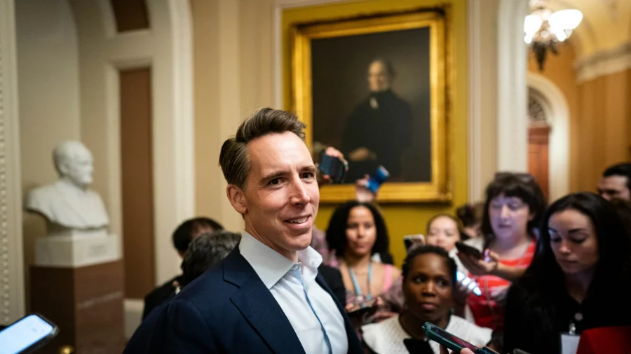 Sen. Hawley Pushes to Ban China From Owning US Farmland
