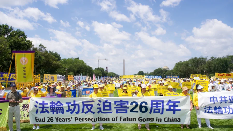 Rally in Washington Raises Awareness of CCP’s 26-Year Persecution of Falun Gong