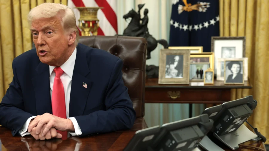 Trump to Renegotiate Trade Pact With Canada, Mexico Next Year: Lutnick