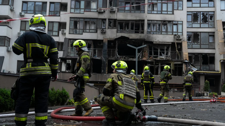 1 Child Dead, 24 Civilians Injured in Ukraine Ahead of Peace Talks