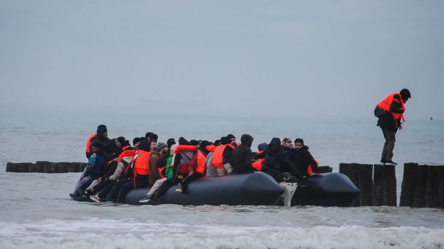 UK Sanctions Human Smugglers, Targets Illegal Work