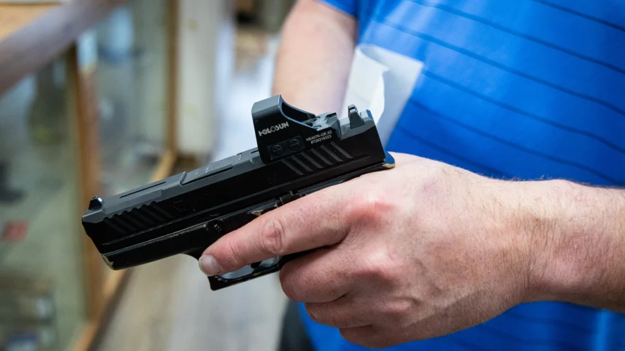 Stefanik, Issa Reintroduce Bill to Ban Handgun Roster Restrictions in States