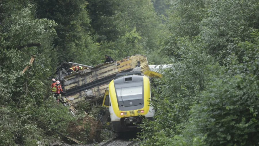 At Least 3 Killed, Others Injured in Train Derailment in Southern Germany