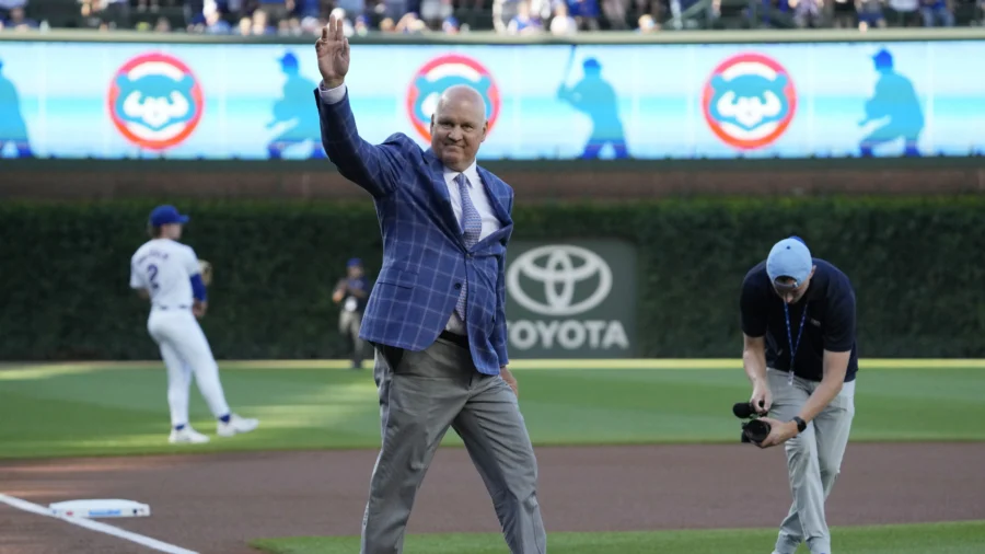 Hall of Fame Second Baseman Ryne Sandberg Dies at 65 Following Cancer Battle