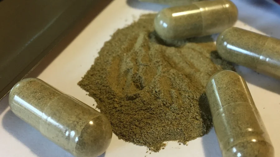 New York Panel Warns of Risks to Teens From Potent Kratom Drinks, Gummies