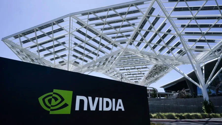 US Chip Sales to China Could End up Being Used by China's Military: Cybersecurity Expert