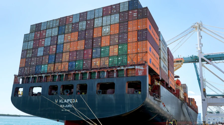 US Court of Appeals Hears Oral Arguments Challenging Trump’s Legal Authority for His Tariffs