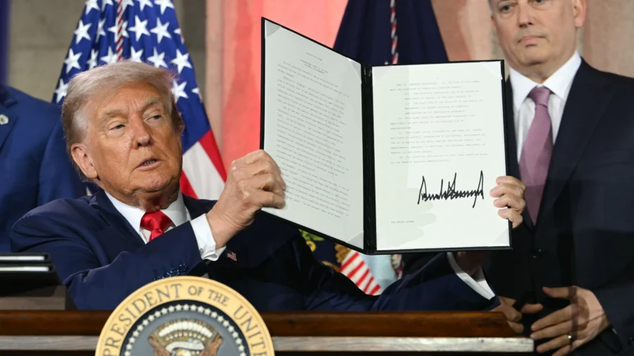 Trump Signs Executive Orders (July 31)