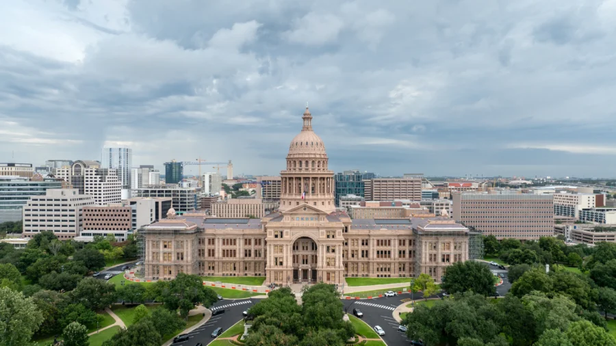 Texas House Quickly Adjourns After No Quorum for Second Day