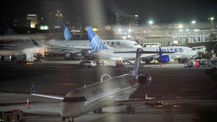 United Airlines Flights Resume After Tech Glitch Resolved