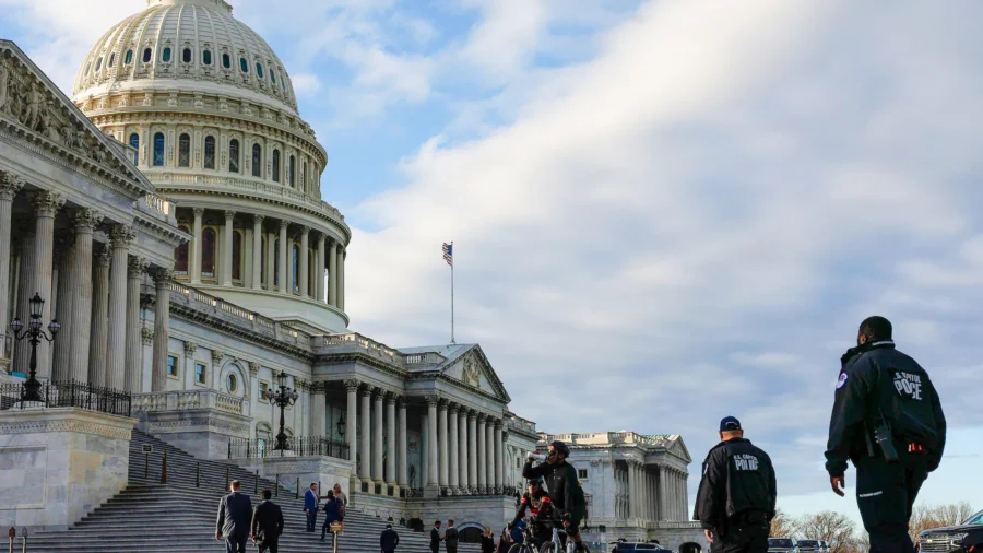 Panel Breaks Down Trump Federalizing DC Police: Crime Rates, Homelessness