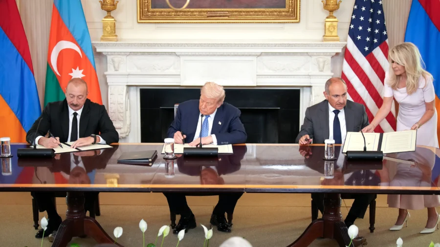 Armenia and Azerbaijan Sign US-Brokered Peace Deal at White House