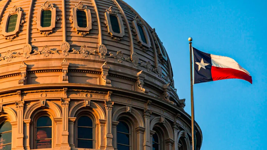 Texas House Holds Legislative Session on Aug. 12 With Many Democratic Lawmakers Absent