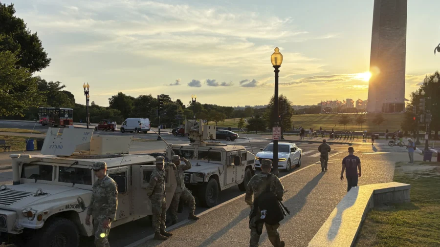 Federal Agents, Troops to Start 24/7 Patrol in Washington: White House
