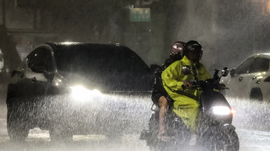 Typhoon Podul Pummels With 118 Mph Winds