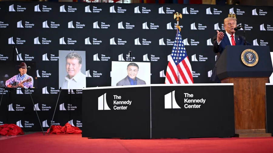 Trump Names Kennedy Center Honorees, Says He’ll Host Awards Show