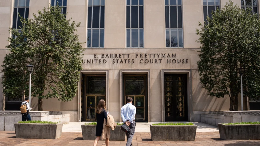 Federal Appeals Court Sides With Trump Admin in Mass Firing of CFPB Staff