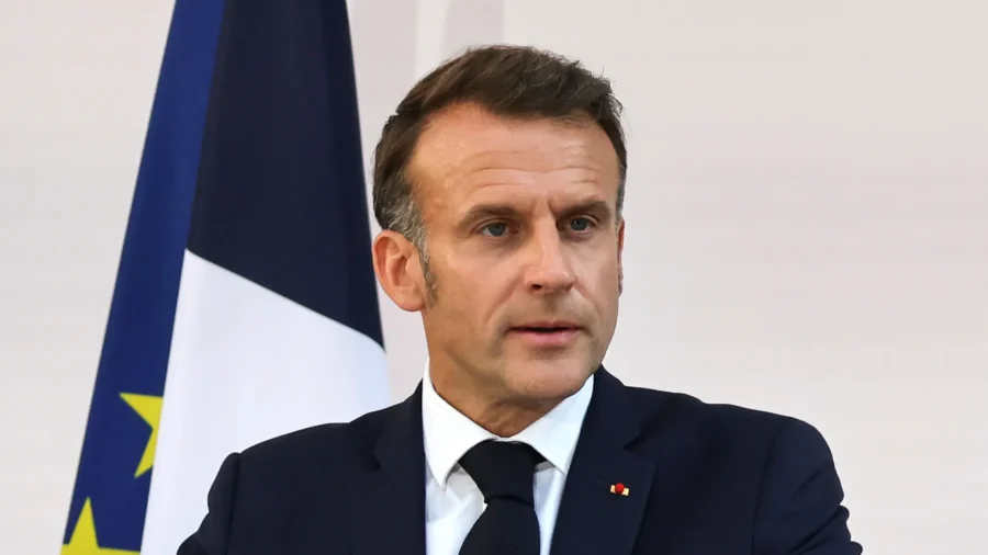 Macron Delivers Statement After Meeting With 'Coalition of the Willing'